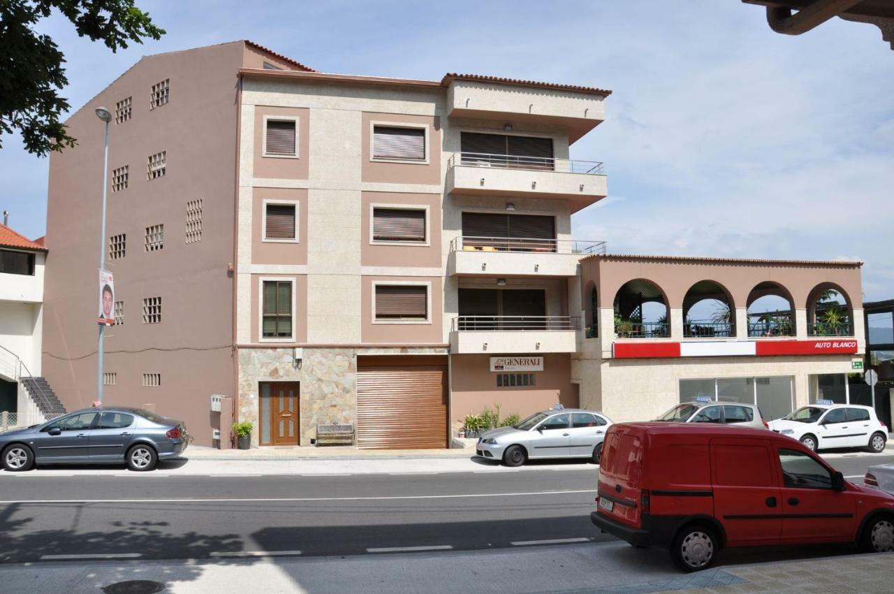 Apartamentos Blanco O Grove Exterior photo